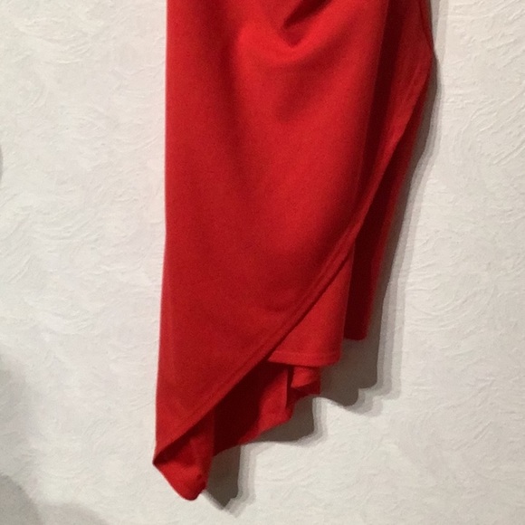 Planet Gold NWOT - Sz M - Red Asymmetrical elegant Wrap Dress - Picture 5 of 8